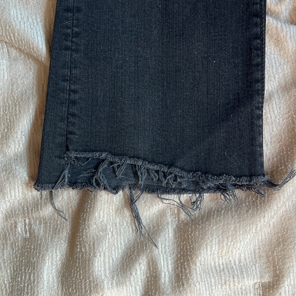 Mother denim crop step fray – not guilty - Picture 6 of 6